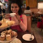 Zazie Beetz Instagram – Myself and mama drink TEA, okayyyy??? If you’re still ordering pumpkin spice lattes……girl, bye