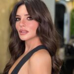 Zehra Yılmaz Instagram – Canım Zehra 💕
@armanibeauty #armanibeauty #armanimakeup 
Cilt: #armaniluminoussilkprimer #luminoussilkfoundation 
Fondoten: #ArmaniLuminousSilkfoundation 5,5
Concealer: #armaniluminoussilkconcealer 3
Far: #armanieyetint 44S & 36M
Göz Kalemi: #armanismoothsilkeyepencil 
Mascara: #armanieyestokillmascara 
Kontür: #armaniacontour 20
Allık: #armanineonudelikitallık 51
Highlighter: #armanifluidsheer 8
Ruj: #ArmaniLipPower 107 & 202 
#işbirliği