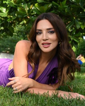 Zehra Yılmaz Instagram - 💜
#NoFilterYesIrem’sMakeup