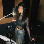 Zeina Makki Instagram - Studio sessions 🎶🎶🎶🎶 #قبل_ما_تروح 🎙️❤️‍🔥