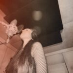 Zeina Makki Instagram - Studio sessions 🎶🎶🎶🎶 #قبل_ما_تروح 🎙️❤️‍🔥