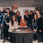 Zerrin Tekindor Instagram – Dün akşam #Toz 300. kez sahnelendi. Bütün ekip arkadaşlarıma çok teşekkür ederim, sizinle çalışmak çok büyük zevk, çok şanslıyım. 300 oyundur hep yanımızda olan inanılmaz seyircimize de çok teşekkür ederim. @tozoyunofficial 

📸: @pirilbaruh

#Toz300