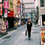 Zerrin Tekindor Instagram - Gördüğüm en kalabalık, en karışık, en rahat, en huzurlu, en güler yüzlü, en iyi kalpli şehir… #tokyo 🇯🇵
