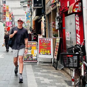 Zerrin Tekindor Instagram - Gördüğüm en kalabalık, en karışık, en rahat, en huzurlu, en güler yüzlü, en iyi kalpli şehir… #tokyo 🇯🇵