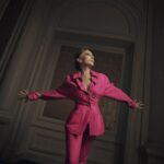 Zerrin Tekindor Instagram – Repost @lofficielturkiye
・・・

L’Officiel Türkiye Aralık/Ocak 2022-23 Tiyatro sayısı çıktı! 

Yayın Koordinatörü: @meltemaydin_ofc
Yayın Direktörü, Moda Direktörü ve Röportaj: @inankirdemir
Fotoğraf: @jiyankizilboga 
Saç: @mustafa_akguul
Makyaj: @yagizyoldas