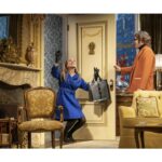 Zerrin Tekindor Instagram – Bugün @savoytheatreldn’da Neil Simon oyunu @plazasuiteuk’i seyrettim. İzlemesi çok zevkli, çok komik bir oyundu. Farklı zamanlarda, aynı otel odasında geçen üç hikayeden oluşuyor. Beklediğimden çok daha iyiydi. @sarahjessicaparker’ı ben çok severim de herkes çok seviyormuş meğer. Sahneye çıktığında kıyamet koptu. Çok doğal, çok sempatik ve inanılmaz zarifti. Çok ışıklı bir oyuncu, başka bir oyunda seyretmeyi yine çok isterim. #matthewbroderick de harikaydı. Çok komikti o da… İki oyuncunun da uyumu inanılmaz iyiydi. İyi ki seyretmişim. Tavsiye ederim… #plazasuite #neilsimon #sarahjessicaparker #plazasuitetheshow