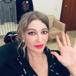 Zerrin Tekindor Instagram – #Toz’un 264. oyunuyla 2023’ü kapattık. Oyunumuza gösterdiğiniz ilgi için tüm seyircilerimize çok teşekkür ederiz. Yeni yılda oyunumuz hem yurt içinde hem yurt dışında sahnelenmeye devam edecek.
Detaylı bilgi ve oyun tarihlerinden haberdar olmak için @tozoyunofficial hesabını takip edebilirsiniz…
Herkese mutlu yıllar dilerim. 🎄🎉💖❄️⛄️⭐️🦌🍃☁️🕸️✨