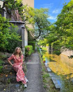 Zerrin Tekindor Instagram - Japonya deyince kafamda canlanan şehir #Kyoto’ymuş meğer… 🩷🇯🇵 📸: @htkndr