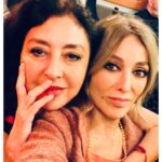 Zerrin Tekindor Instagram – Benim şahane okul arkadaşlarım… ❤️❤️❤️
Hacettepe Üniversitesi Ankara Devlet Konservatuvarı

#SibelSürel
#AlevBaymur
#YeşimBilen
#HülyaAksular
#KeremKuraner
#YenerTuran
#AlparslanKaraduman
#ErdalUğurlu 🤍