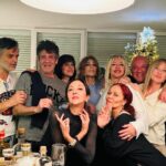 Zerrin Tekindor Instagram - ☺️🙏🙏😘💞🌸🌸🌸💃🕺