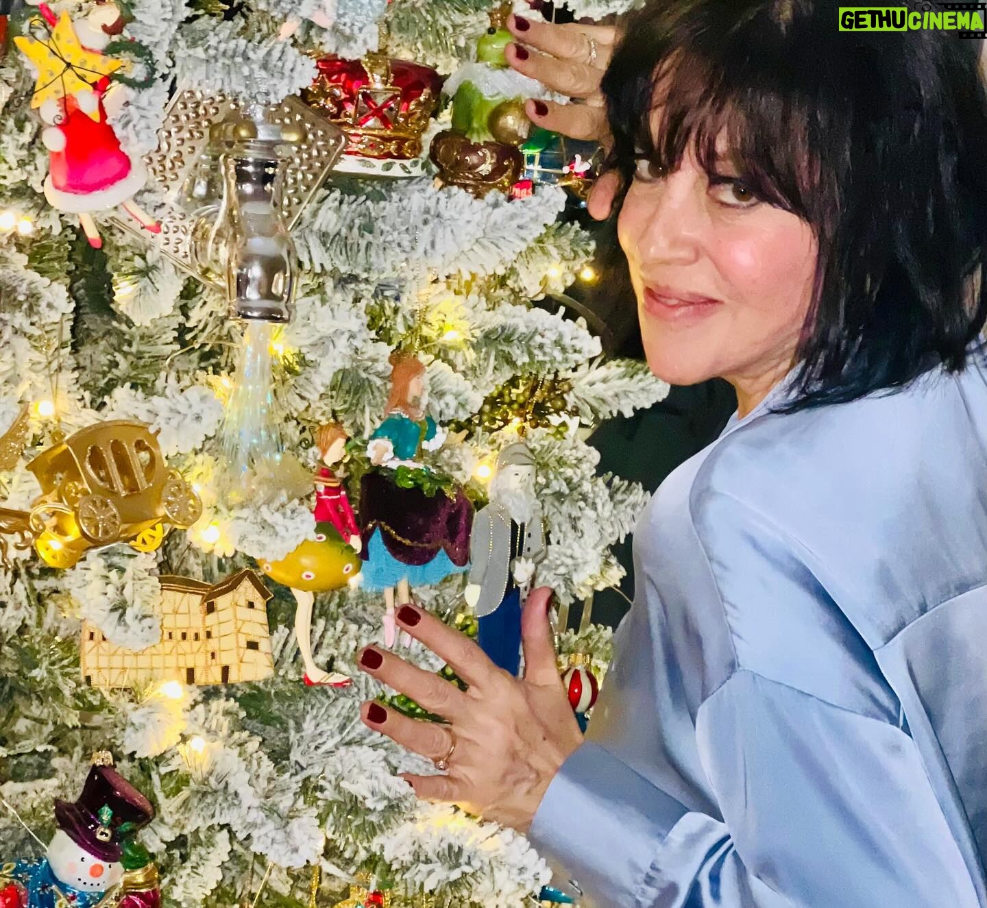 Zerrin Tekindor Instagram - βΊοΈπππππΈπΈπΈππΊ