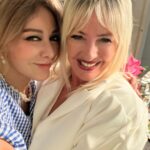 Zerrin Tekindor Instagram - ☺️🙏🙏😘💞🌸🌸🌸💃🕺