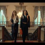 Zerrin Tekindor Instagram – #DünyaylaBenimAramda @disneyplustr’de yayında…

Yapımcımız @asenabulbuloglu, yönetmenimiz @hulyathegezer, senaristimiz @pibulut & şahane ekibimize ve çok sevgili oyuncu arkadaşlarıma teşekkürler… Harika bir süreçti benim için. İyi ki oradaydım. İyi seyirler…