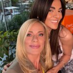 Zeta Makrypoulia Instagram - Εδω, τα λέμε με το πανέμορφο, αεικίνητο και θεότρελο αυτό κορίτσι, στα νέα του ξεκινήματα!💖 @mariasolomou_official ———————————————————————————————— #goodluck #chat #mariaspodcast #breakaleg
