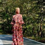 Zeta Makrypoulia Instagram - Επιστροφή στις ρίζες των παππούδων μου! Αυτό το Σαββατοκύριακο ήταν γεμάτο αγάπη, γέλιο, συγκίνηση, χορό, φύση και οικογένεια! Αφορμή η βάπτιση του ανιψιού μου, που έγινε στη μονή της Παναγίας του Προυσού. Ο μικρός Κωνσταντινος μας ένωσε και μετά από πολλά χρόνια απόλαυσα ξανά διακοπές με την οικογένεια μου και με αγαπημένους οικογενειακούς φίλους!❤️ ————————————————————————————— #family #familytime #weekend #baptism