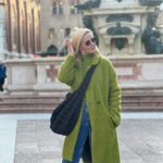 Zeta Makrypoulia Instagram - Από Μπολόνια είπα φέτος να ευχηθώ Χρονια πολλά στους ερωτευμένους!🌹 Καλημέρα!!! ———————————————————————————————— #bologna #vacay