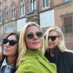 Zeta Makrypoulia Instagram - Από Μπολόνια είπα φέτος να ευχηθώ Χρονια πολλά στους ερωτευμένους!🌹 Καλημέρα!!! ———————————————————————————————— #bologna #vacay