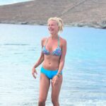 Zeta Makrypoulia Instagram - Τι να γράψεις τώρα.. Αιγαίο παιδιά, θέλεις να το πιεις! Καλές βουτιές! 😉 ————————————————————————————— #summer2023 #greece #aegean