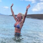 Zeta Makrypoulia Instagram - Τι να γράψεις τώρα.. Αιγαίο παιδιά, θέλεις να το πιεις! Καλές βουτιές! 😉 ————————————————————————————— #summer2023 #greece #aegean