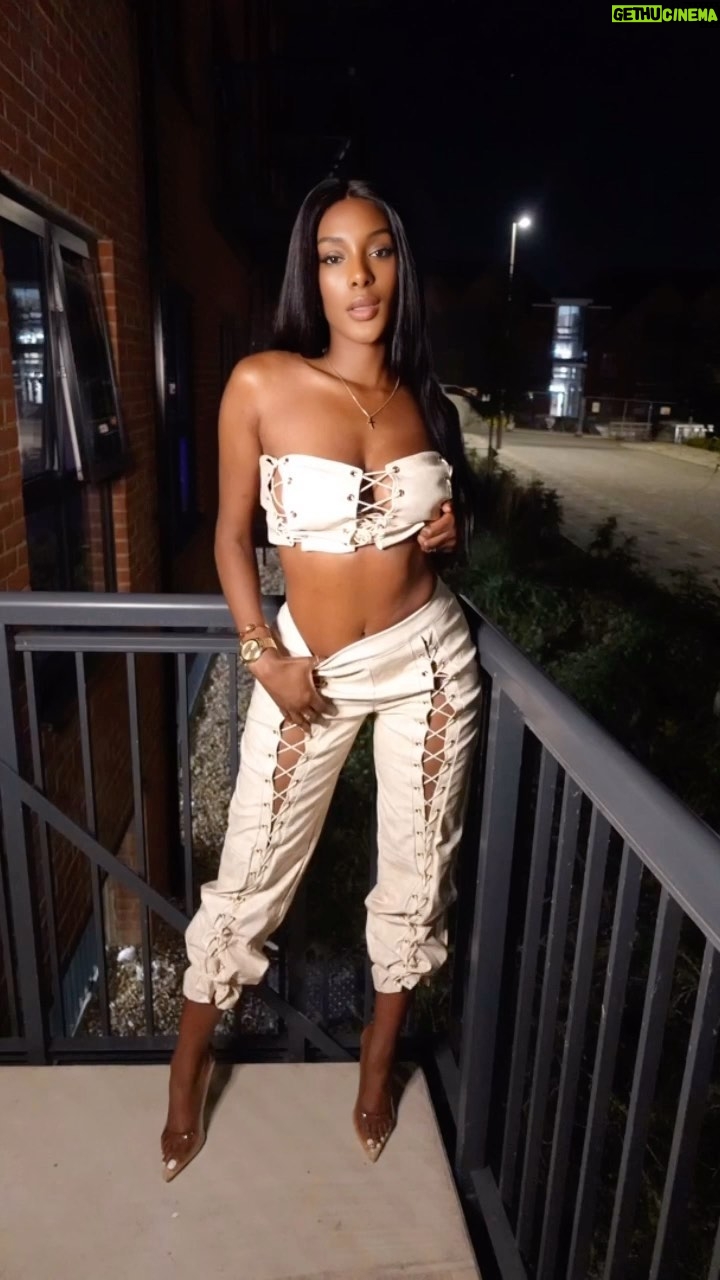 Zeta Morrison Instagram - More Life @FashionNova • #FashionNovaPartner