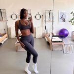 Zeta Morrison Instagram – Saying you do Pilates 💁🏾‍♀️ vs doing Pilates 😩 

Although it’s become a trendy choice for fitness, when you have the right coach you fully understand why. Another day down with @embodypilatesla x @embodybycam 

If any of you ever want to join me at this studio let me know. I’ve never felt as good anywhere as I do here 🫶🏾🖤