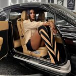Zeta Morrison Instagram – Tell me you belong in an all black beige interior Rolls w/o telling me you belong in an all black beige interior Rolls 🖤