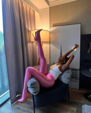 Zeta Morrison Instagram - I’m listening… don’t stutter @FashionNova 

#FashionNovaPartner