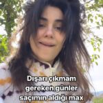 Zeynep Çamcı Instagram – Önemli günlerde saçım🌹📿 #badhairday diye bi şey varmış duyduk geldik📿🌹