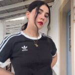 Zeynep Çamcı Instagram – Taslaklardan♥️geçen yaz🌹📿şu sokağa girelim dedikten hemen sonra van kedisi görmüştüm📿