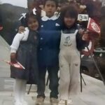 Zeynep Çamcı Instagram – Yine nisanların soğuk bir 23 Nisan’ı içimiz sıcacık olmuş.♥️ Turgutreis’te Ata’mızın heykelinin önünde elimizde kalbimizden büyük bayraklarımızla🇹🇷, mutlu gururlu ve değeri bilinen çocuklar olduğumuzu hissettik sayende canım ATATÜRK♥️
🇹🇷23 Nisan Ulusal Egemenlik ve Çocuk Bayramımız Kutlu Olsun!🇹🇷