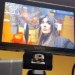 Zeynep Çamcı Instagram - 🌹14 Şubat “SENİ SEVİYORUM” şarkım çok yakında!🌹Romantik bi insanmışım ben.🌹📿 ♥️ Stüdyo kayıt videomuzu çektik.♥️🌹 Saç&Makyaj için teşekkürler @hasan.macinnn ✨sen gittikten sonra ikisini de bozmuşum:)📿📿
