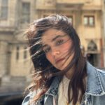 Zeynep Çamcı Instagram - ⭐️