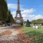 Zeynep Tuğçe Bayat Instagram - Benimle eylül Paris’i 🤍