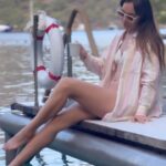 Zeynep Tuğçe Bayat Instagram – Yaz bitmeden denizlerden bana son çağrı 🥲🤍
