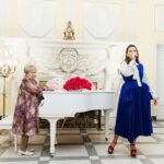 Zhasmin Instagram - По приглашению Культурного фонда Александры Николаевны Пахмутовой и Благотворительного фонда «Академия жизни» @academyoflife_ru поучаствовала в концерте для детей из детских домов. Александра Николаевна посвятила его 90-летию со дня рождения первого человека, покорившего космос, и своего большого друга Юрия Гагарина. Это был не просто концерт, а бесценный опыт и для ребят, и для нас, взрослых. У детей была уникальная возможность пообщаться с настоящей легендой нашей страны - Александрой Пахмутовой и послушать увлекательные рассказы о жизни героя - Юрия Гагарина. На его великом примере ребята получили дополнительный стимул учиться, идти вперед, не бросать даже самые смелые свои мечты и добиваться поставленных целей. Для меня огромной честью было выступить с песней «Нежность» под аккомпанемент Александры Николаевны! Это человек не только с великим даром, но и с таким же огромным добрым сердцем 😌