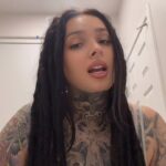 Zhavia Ward Instagram - Since y’all kept tagging me on tik tok to cover this 🌙🌙🌙 my bad I messed a lyric up a lil 😂