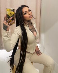 Zhavia Ward Instagram - @fashionnova 💌🎁all I want for Christmas is you ❤️❤️❤️