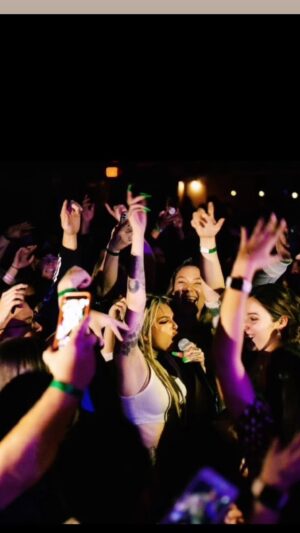 Zhavia Instagram - My teenage dirtbag photos 🤭😂❤️