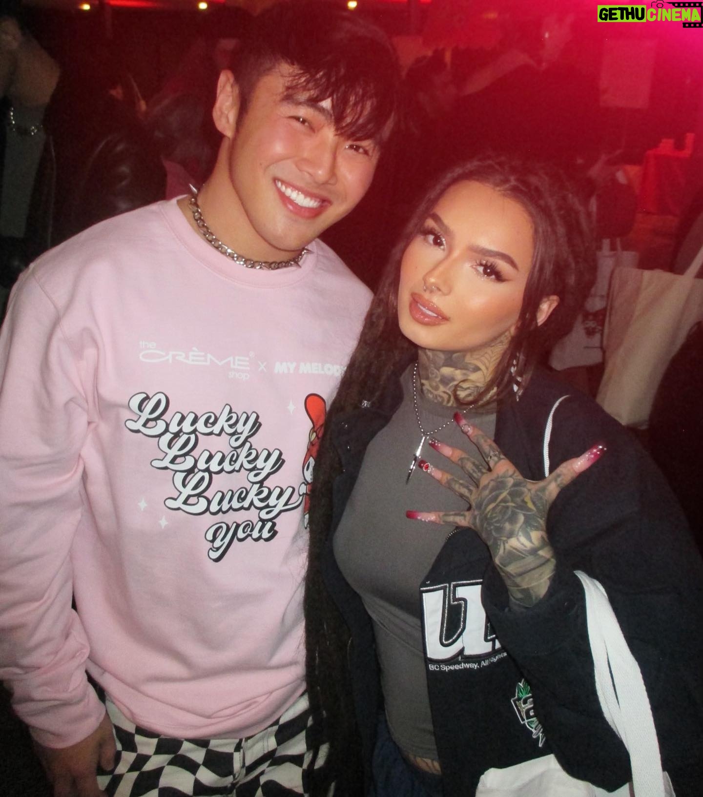 Zhavia Ward Instagram - Everything Pink 🎀👄💗👅🍧