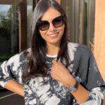Zineb Obeid Instagram - « Une personne peut devenir dix fois plus attirante, pas grâce à son apparence, mais grâce à son attitude, son comportement, son charisme... grâce à ses démonstrations de bienveillance, de sincérité, de loyauté... Car les yeux voient la beauté mais le cœur reconnaît la bonté. » 🤍