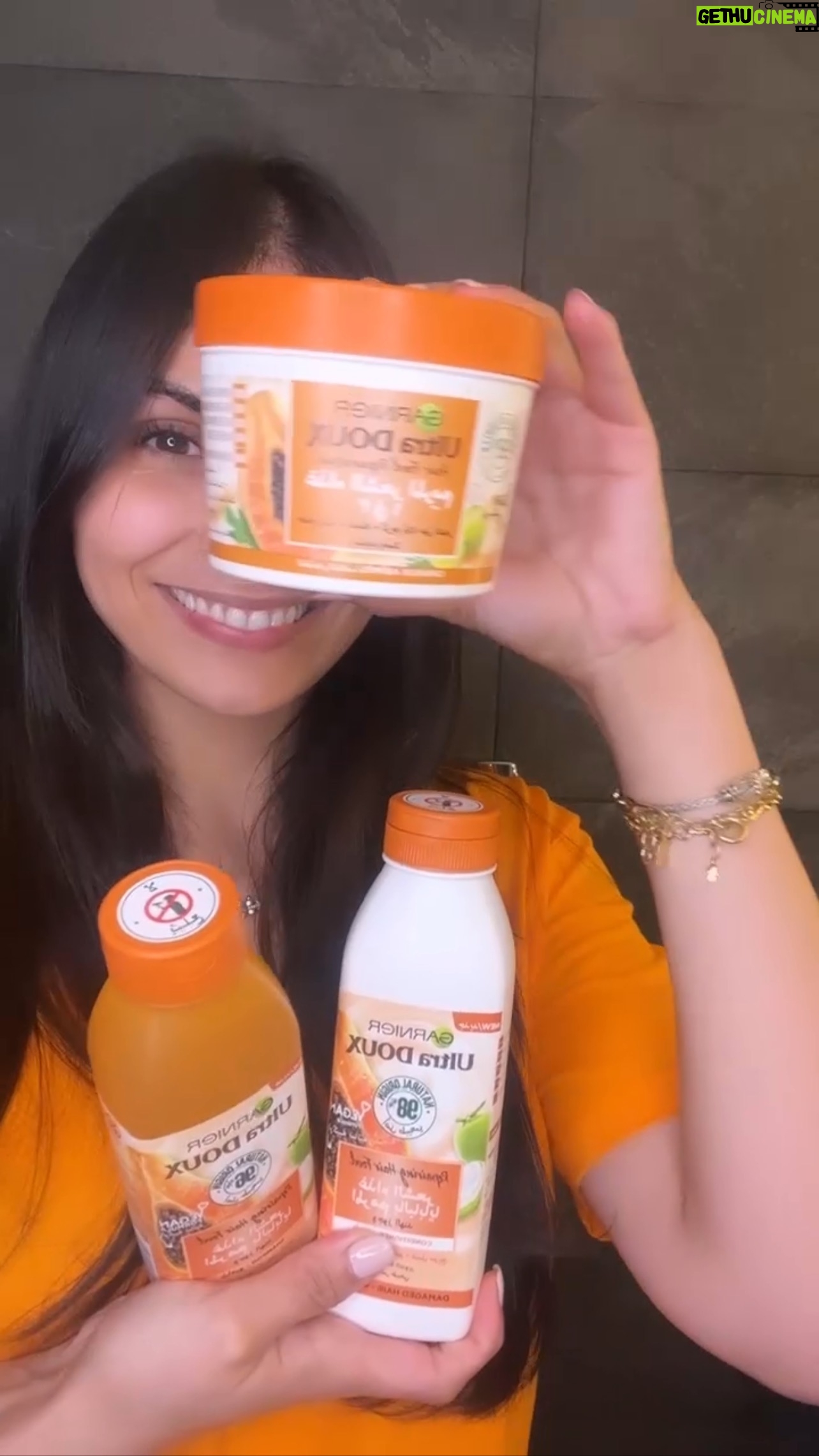 Zineb Obeid Instagram - 🧡 #feedyourhair #hairfood #ultradoux @garniermaroc 🧡