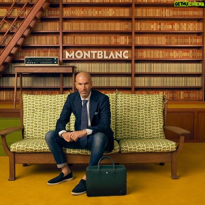 Zinedine Zidane Instagram - Une soirée très spéciale pour les 100 ans du Meisterstück Montblanc ! L.A. vibes ✨ Happy Anniversary… @montblanc #Letswrite #MST100 #charliegraystudio