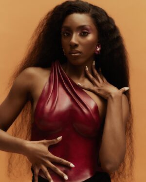 Ziwe Fumudoh Instagram - @tidalmag

Photography
@myrthegiesbers, @silvertooth.co
Stylist
@tiffanistyles
Hair
@jadisjolie
Makeup 
@n.colebueno
Manicurist
@Nails_byely
Words
Jaelani Turner-Williams
Producer
@jessicamhodgson
Entertainment Director
@muzam_agha