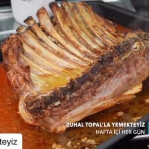 Zuhal Topal Instagram - "Bugün lezzet şöleni var" ✨
Zuhal Topal’la Yemekteyiz yeni bölümüyle Saat  16.00’da TV8’de… @tv8 #ZuhalTopallaYemekteyiz #Yemekteyiz @zuhaltopal