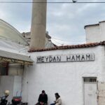 Zuhal Topal Instagram – Hatay’dan selamlar sevgiler😉 #zuhaltopallayemekteyiz #tepsikebabı #haytalı #kömbe #biberliekmek #hatay @yemekteyiz @dualmedya @korhansayginer @tv8