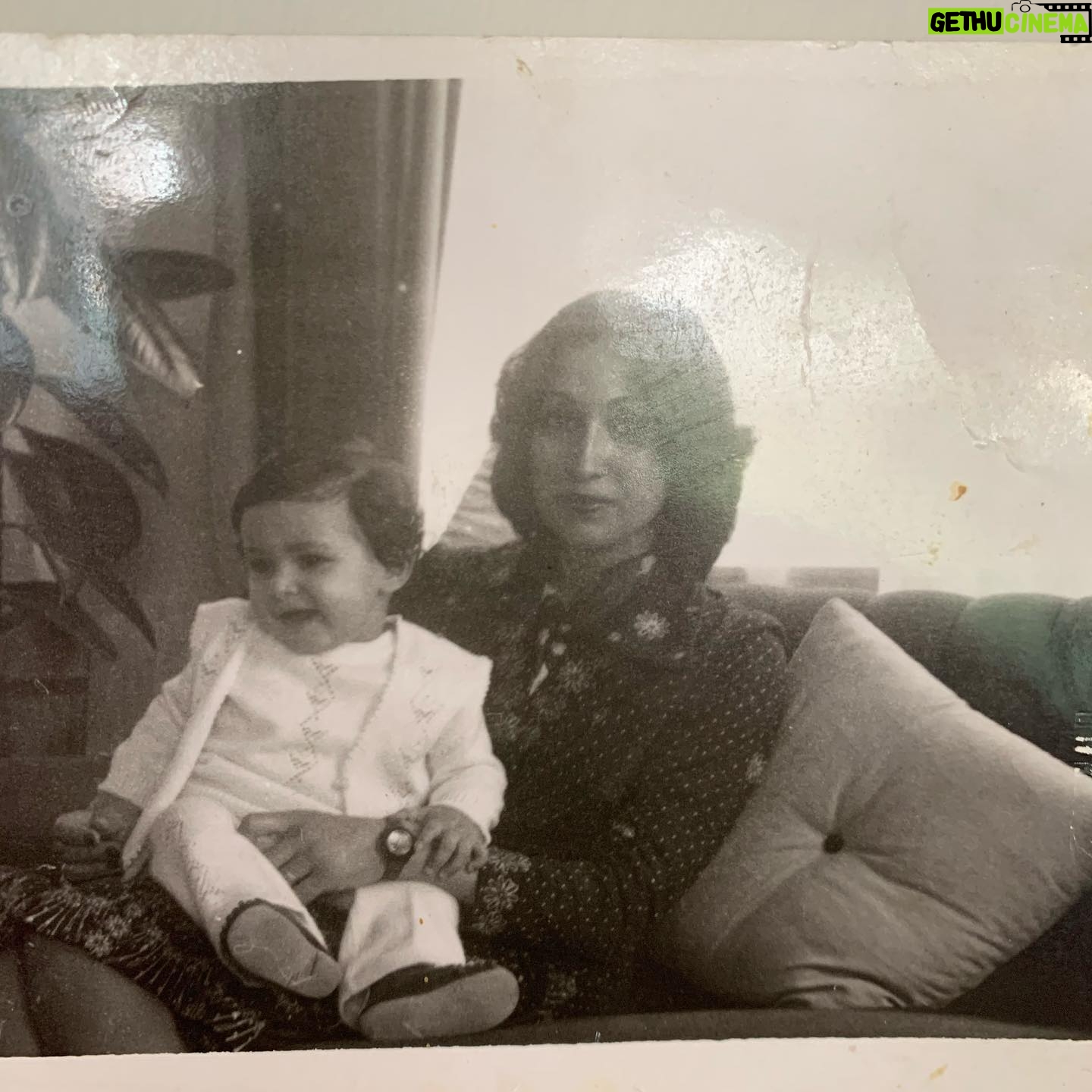 Zuhal Topal Instagram - Anneler Günümüz Kutlu Olsun 🙏❤️🧿