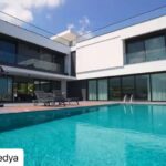 Zuhal Topal Instagram - #Repost @dualmedya with @use.repost ・・・ Zuhal Topal’la Yemekteyiz’de Kıbrıs Heyecanı! 🤩 “Zuhal Topal’la Yemekteyiz” 29 Ağustos Pazartesi’den itibaren hafta içi her gün TV8’de. #zuhaltopallayemekteyiz #yemekteyiz #zuhaltopal #tv8 @yemekteyiz @tv8 @zuhaltopal