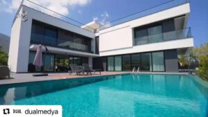 Zuhal Topal Instagram - #Repost @dualmedya with @use.repost
・・・
Zuhal Topal’la Yemekteyiz’de Kıbrıs Heyecanı! 🤩 “Zuhal Topal’la Yemekteyiz” 29 Ağustos Pazartesi’den itibaren hafta içi her gün TV8’de. #zuhaltopallayemekteyiz #yemekteyiz #zuhaltopal #tv8 @yemekteyiz @tv8 @zuhaltopal