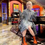 ano Instagram - 本日Mステ見た後は 21:58〜フジテレビ『酒のツマミになる話』見てね🍺ദ്ദി^ ̳ ̫ ̳^ 映画『デッドデッドデーモンズデデデデデストラクション』前章公開日、劇場で是非。