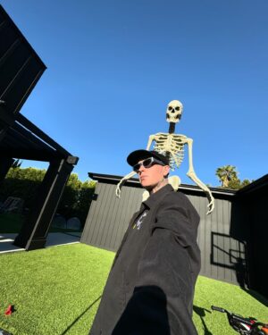blackbear Instagram - selling my old car (slide to end) best offer in the comments wins i can ship or local pickup in LA